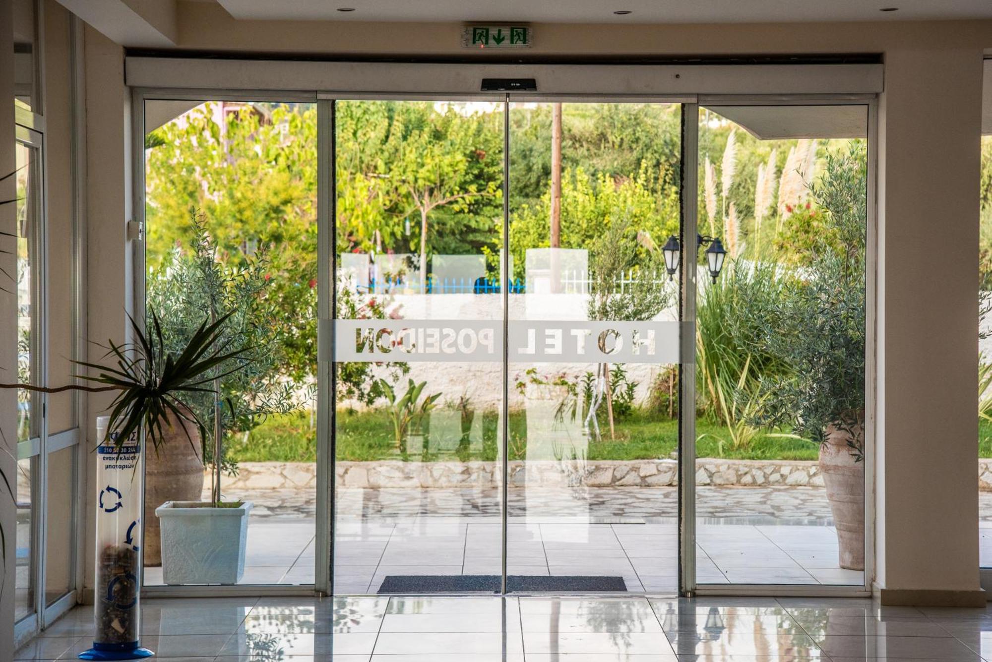 Poseidon Beach Hotel Kastrosikia Extérieur photo